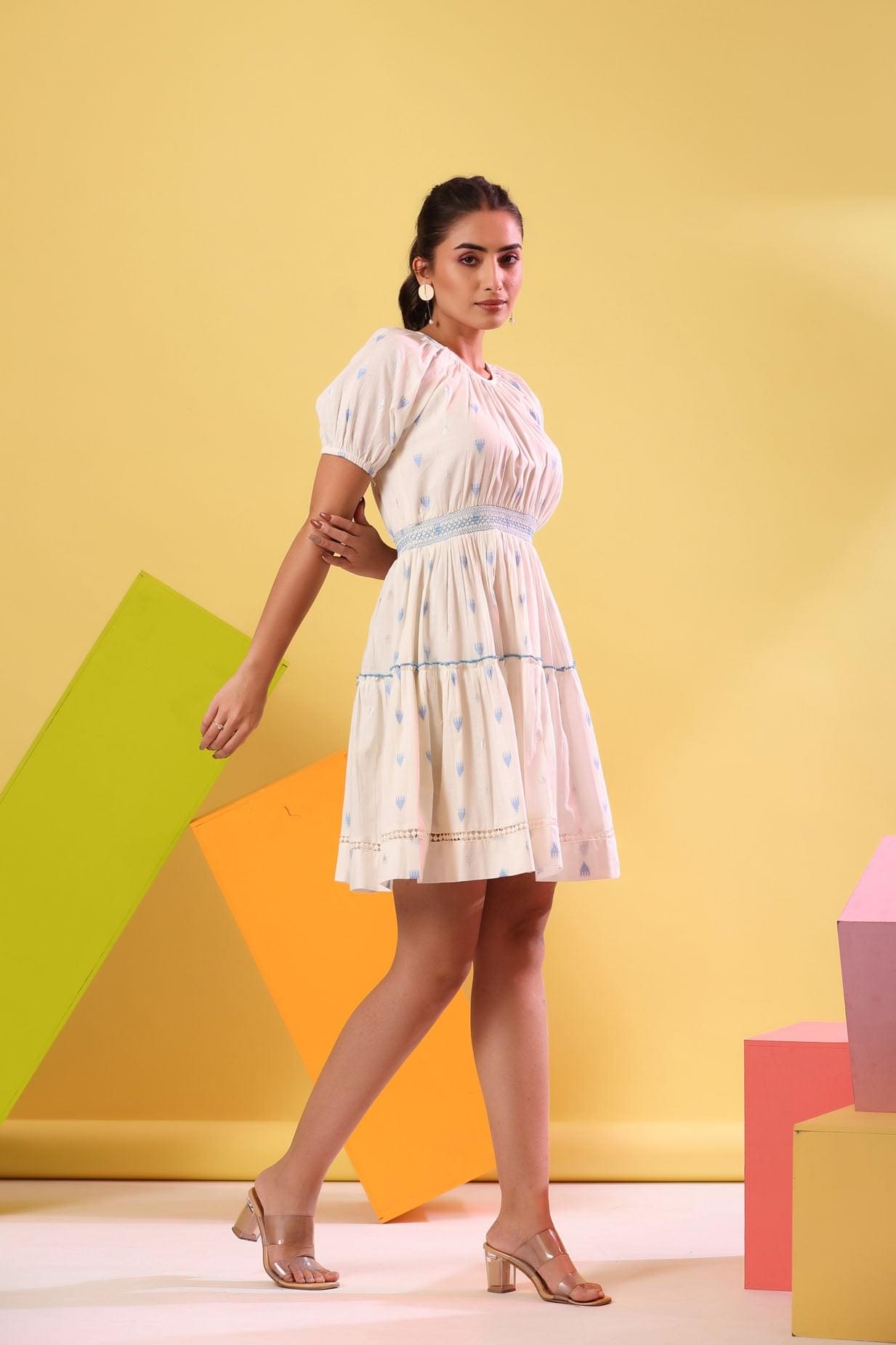 Aira A White Ballon Short Dress