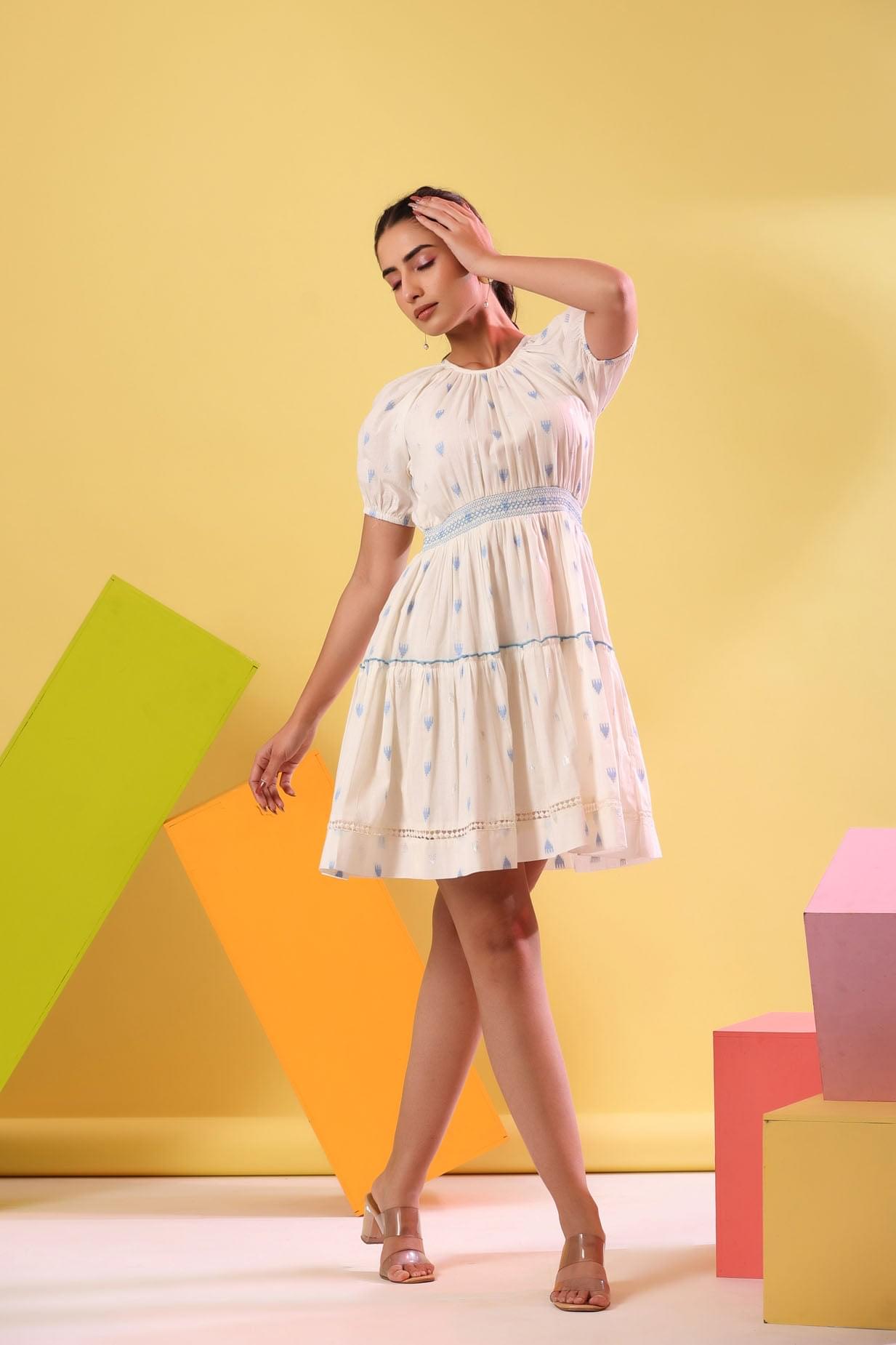 Aira A White Ballon Short Dress