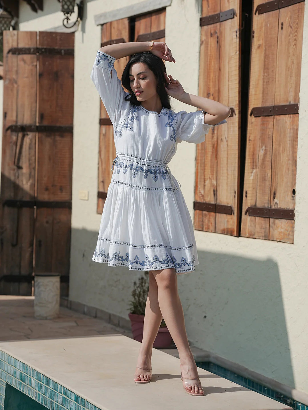 Siya WOMEN'S WHITE THREADED BEAUTY: EMBROIDERY DETAIL SHORT DRESS